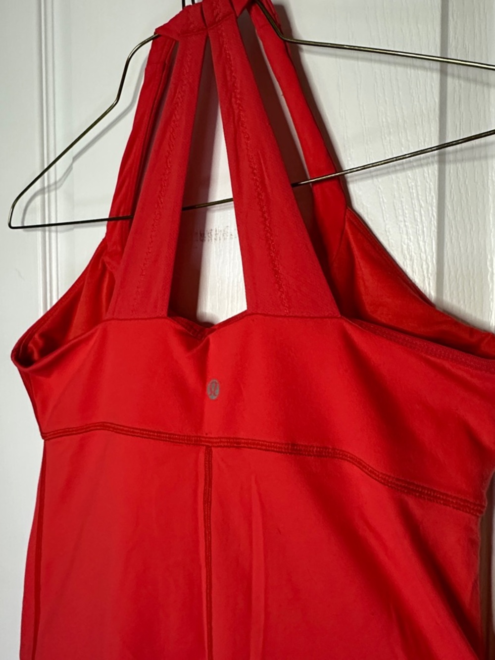 lululemon athletica Red Halter Racerback Tank women’s size M bra included A0175 - Picture 5 of 9